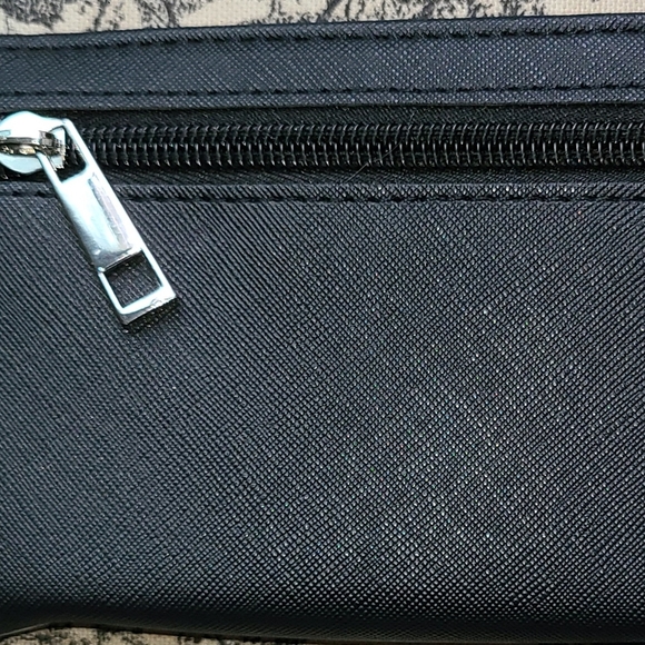 DISNEY MICKEY MOUSE ZIP AROUND ID COMPARTMENTS WALLET - Picture 5 of 14